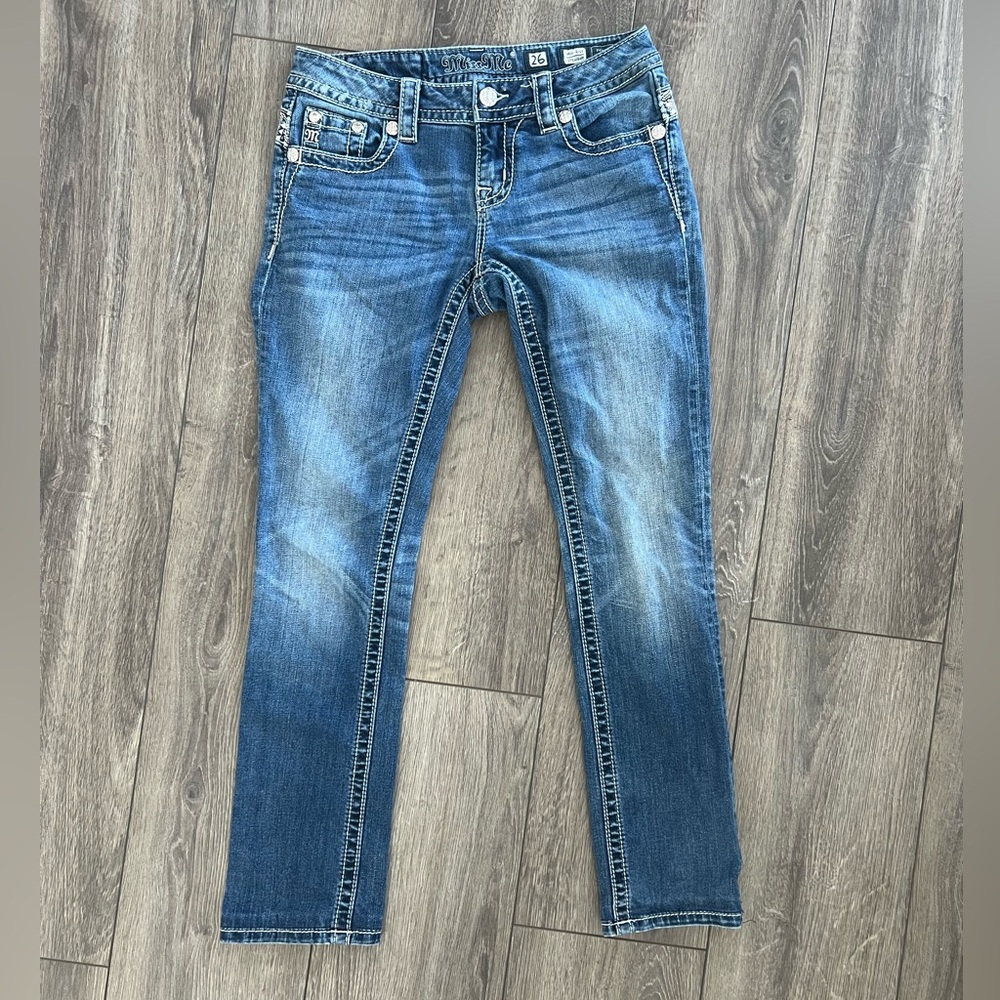 Miss Me Rhinestone Button Pockets Medium Wash Jeans Mid Rise Straight Size 26